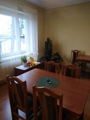Pod Kogucikiem Aparthotel Krzyzanowice Kültér fotó