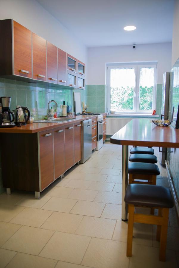 Pod Kogucikiem Aparthotel Krzyzanowice Kültér fotó