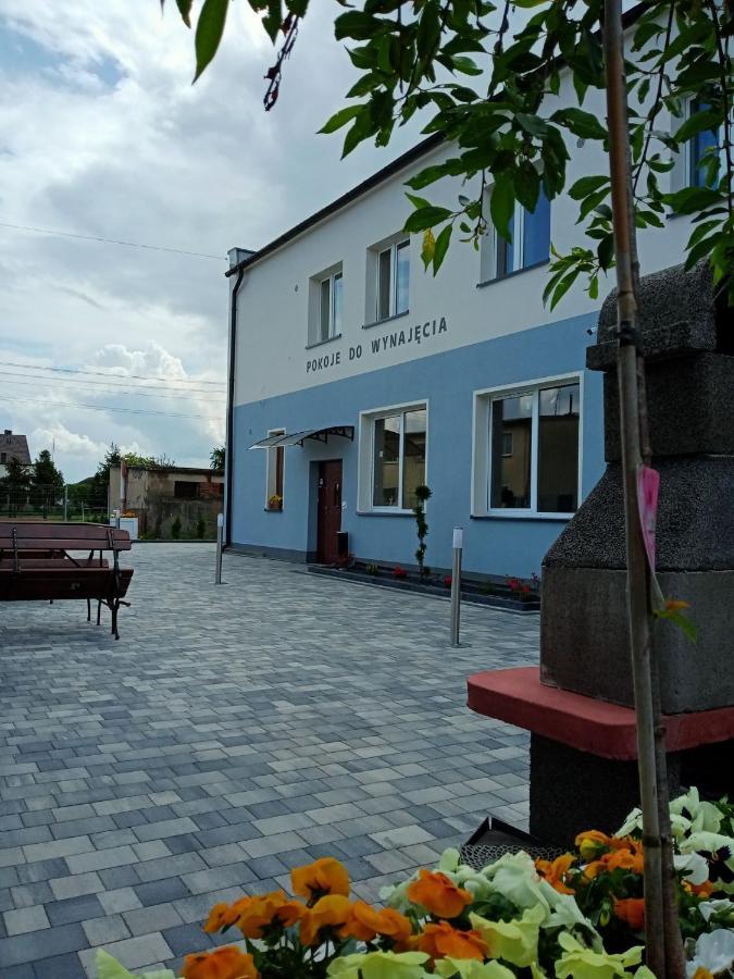Pod Kogucikiem Aparthotel Krzyzanowice Kültér fotó