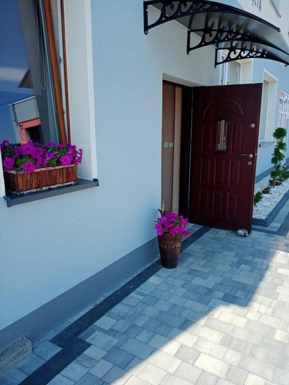 Pod Kogucikiem Aparthotel Krzyzanowice Kültér fotó
